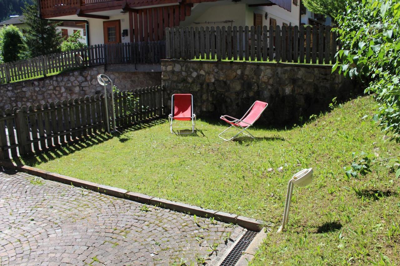 Casa Azzurra Apartment Pozza di Fassa Exterior photo